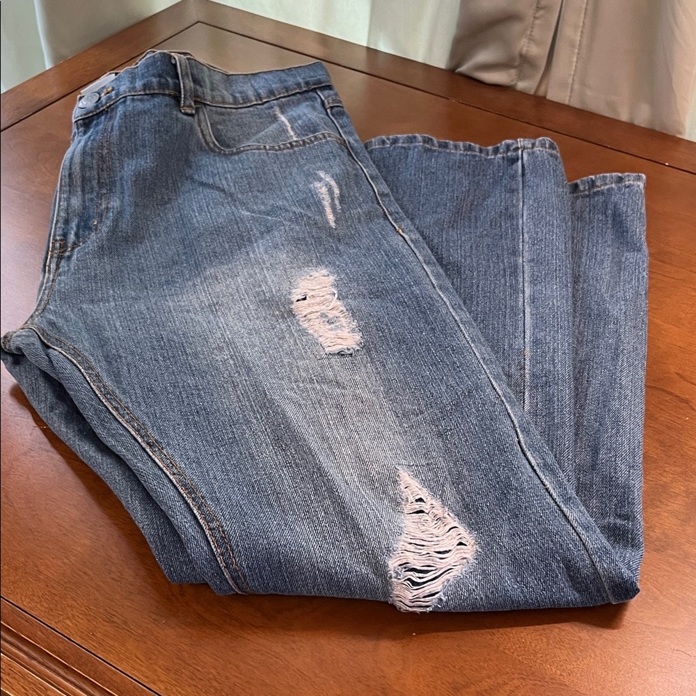 Old Skool Men's Blue Distressed Jeans Size 36